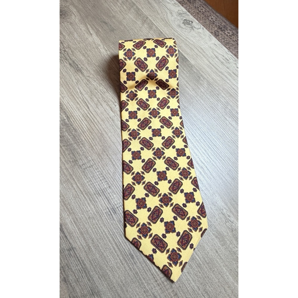 NWT Tom James 100% Silk Necktie Gold Geometric Abstract Made in USA